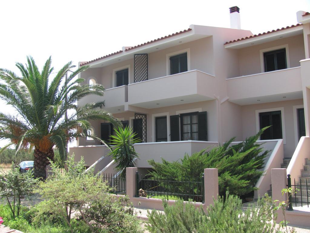 Lakonia Bay Apartments Archangelos  Exterior photo
