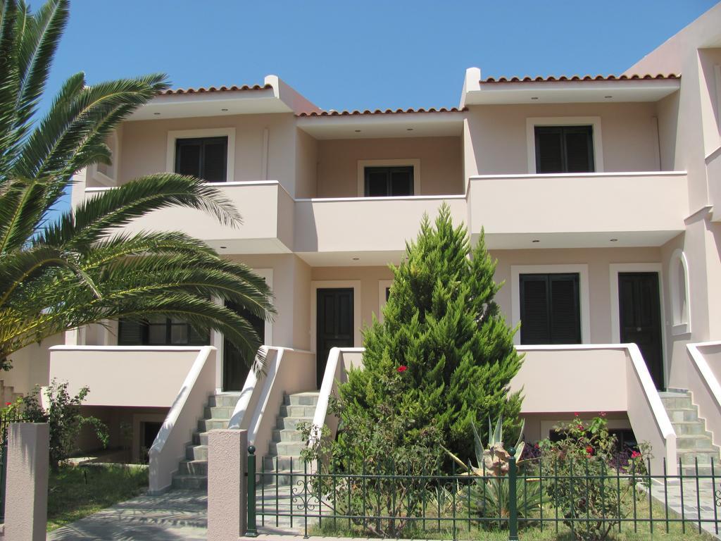 Lakonia Bay Apartments Archangelos  Exterior photo