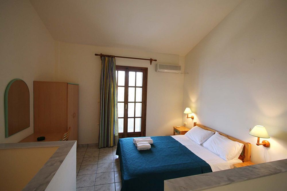 Lakonia Bay Apartments Archangelos  Exterior photo